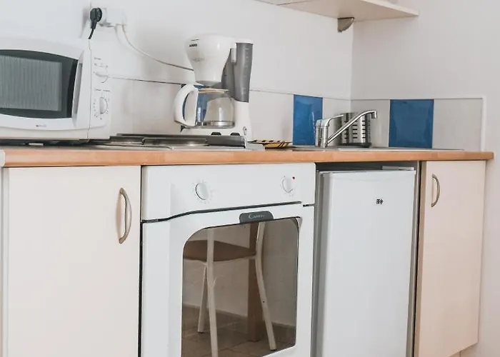 Ideal-subrini מלון דירות