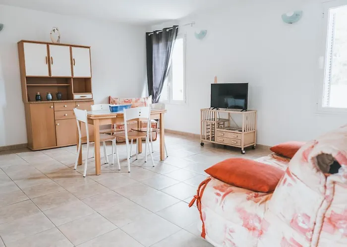 מלון דירות Ideal-subrini