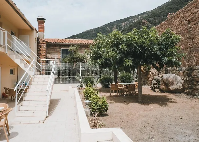 מלון דירות Ideal-subrini