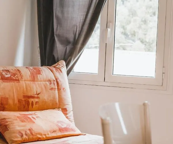 Ideal-subrini מלון דירות